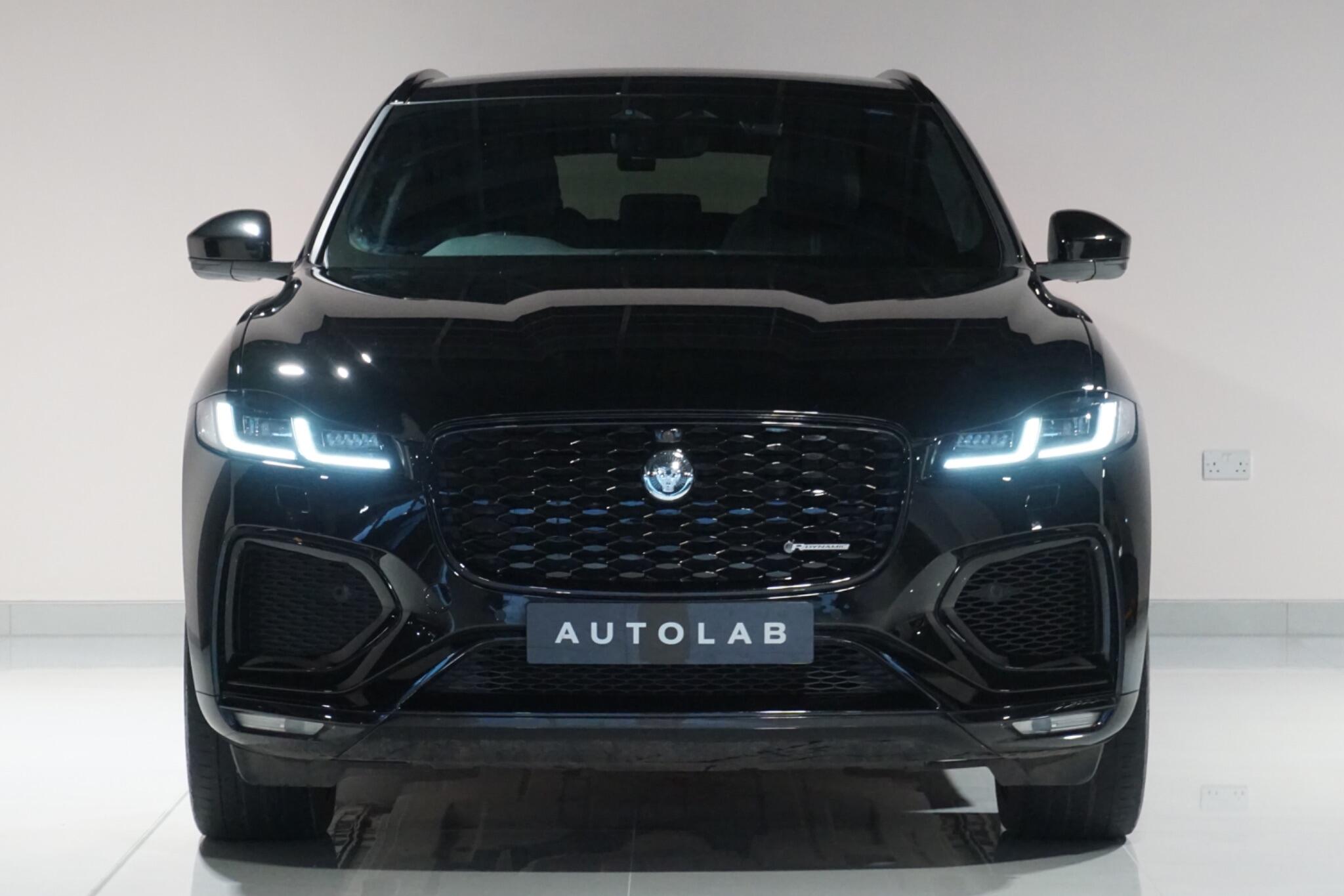 Jaguar F-PACE 3.0 D300 MHEV R-Dynamic HSE Black SUV 5dr Diesel Auto AWD Euro 6 (s/s) (300 ps)